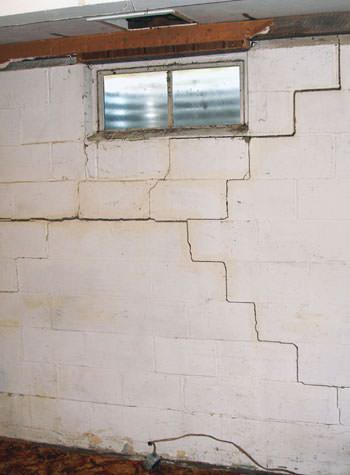 severe bowing and buckling of foundation walls in Washington
