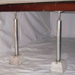 crawl space jack posts installed in an encapsulated crawl space in Cynthiana