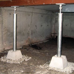 Installed crawl space jack post system in Petersburg